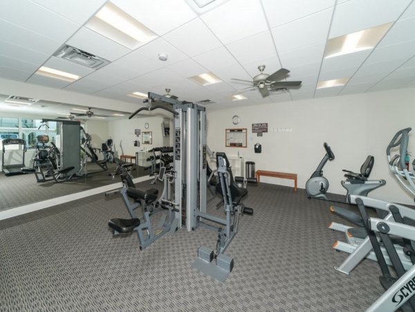 Luxurious Ground floor unit across the street from the beach